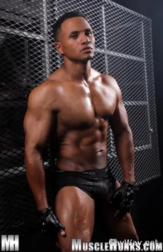 Devon Ford - Home Alone With Devon Ford [SD] solo, Bodybuilder