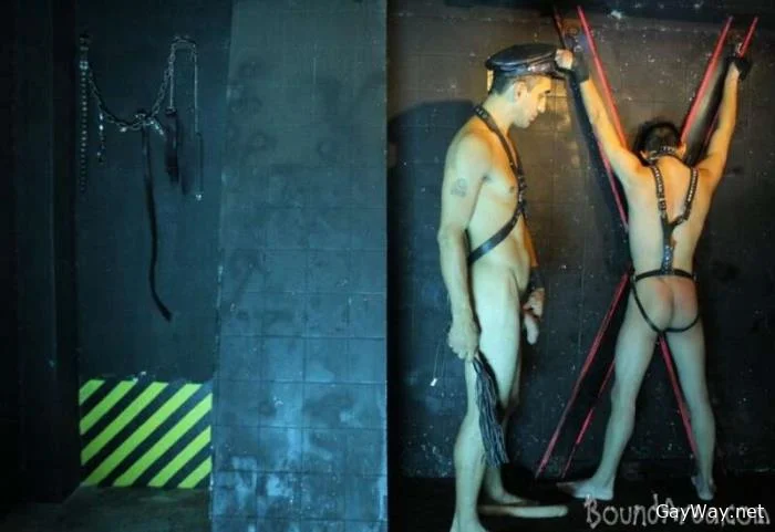Hunky Guy Endure Oral and Anal Abuse On the Cross [HD 720p]