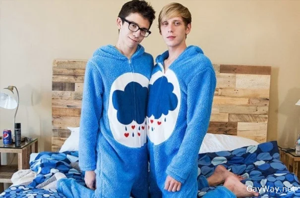 Cute Onesie Boys Get Very Dirty [FullHD 1080p]