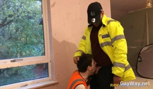 Slacking Builder Gets Fucking From Big Cock Boss [HD 720p]