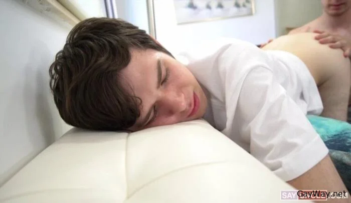 Experimenting with my stepbro [HD 720p]