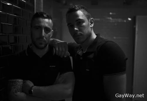 Cock waiting at a glory hole [HD 720p]